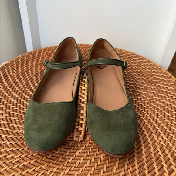 FORTRESS OF INCA in Moss Green Suede Flats - Picture 4 of 6